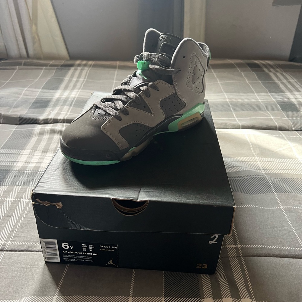 Jordan Sneakers Gray and Green